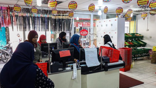 REDWAVE-Mart-876x584.jpg