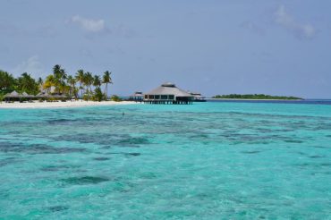 hanifaru-bay-view-from-kihaa-maldives-1024x682-1.jpg