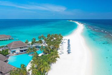 our-island-gallery-hotel-resort-island-finolhu-baa-atoll-beach-club.jpg